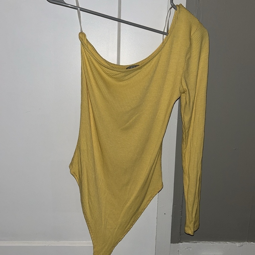 New BLVD Ribbed Bodysuit Yellow- Small - Picture 3 of 5